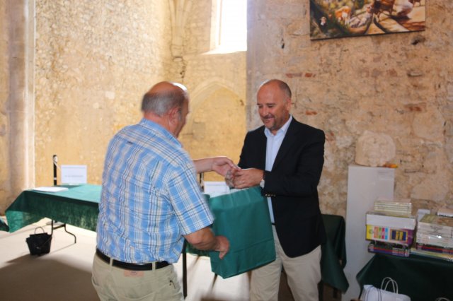 projeto escola com livros 061